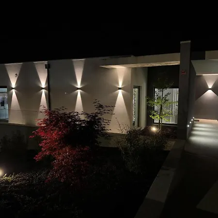 Ginkgo Biloba House 톤델라
